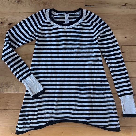 Ivivva tunic - Picture 1 of 7